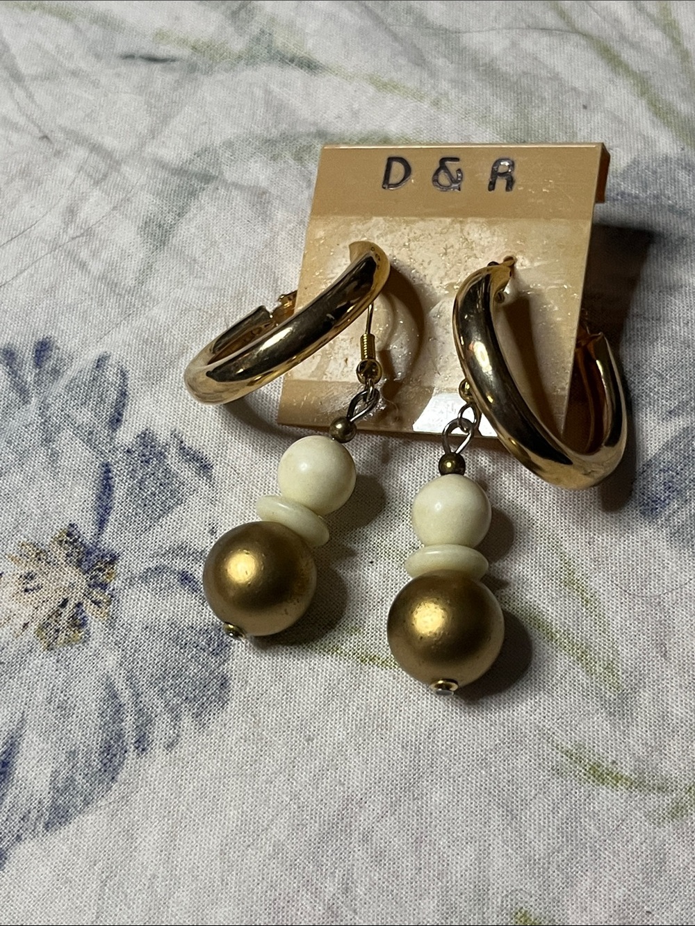Gold Hoop and Beaded Dangly earrings✨